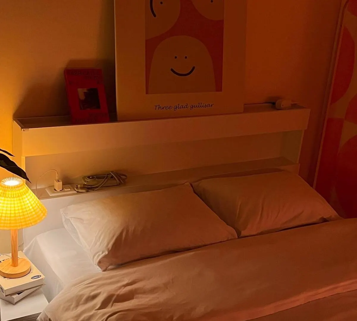 1 # Namyeong Station 2 Minutes # Sookmyung Women'S University Station 4 Minutes # Parking Available # Orange House Seoul